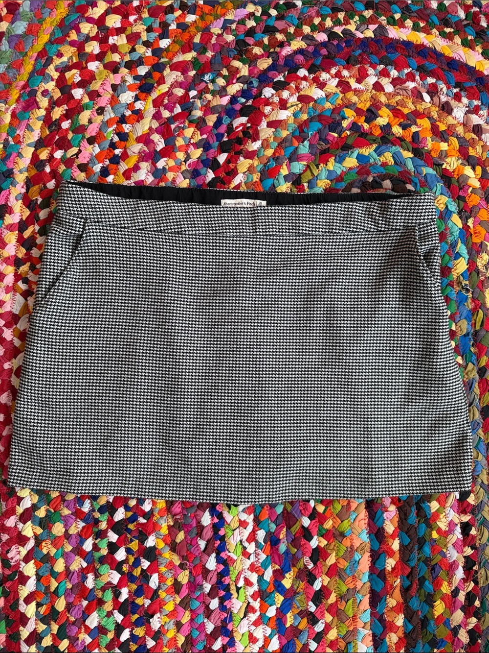 Abercrombie & Fitch Black and White Micro Houndstooth Mini Skort